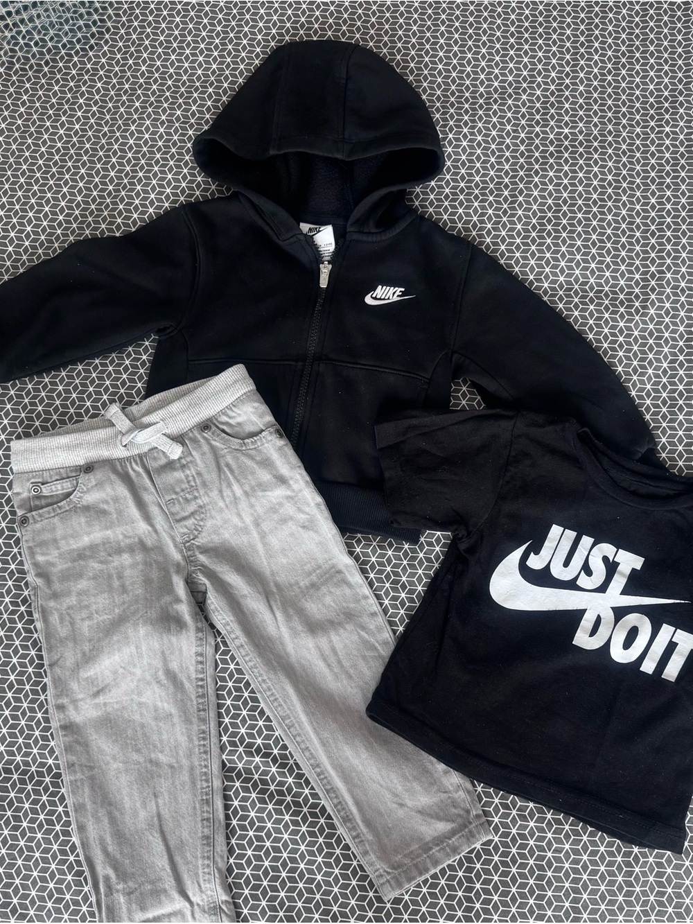 Nike Black Hoodie, 'Just Do It' Tee & Light Gray Jeans Set